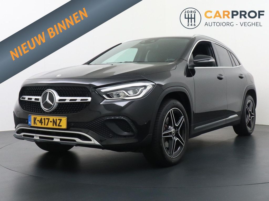 Mercedes-Benz GLA 200 Business Solution Luxury AMG Felgen MBUX