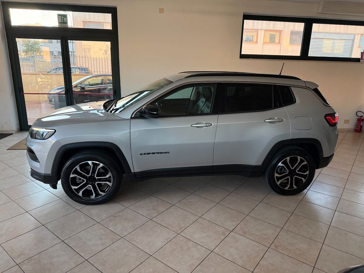 Jeep Compass 1.3 Turbo T4 190 CV PHEV AT6 4xe Li imagem 2