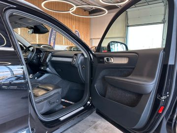 MYAUTOCENTER – Gebraucht- und Jahreswagen mit Werkstattservice in Pfaffenhofen Volvo XC 40 XC40 Inscription AWD *2. Hand*360°Kamera*