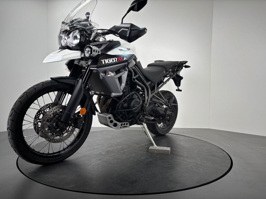Fahrzeugabbildung Triumph TIGER 800 XCA *ARROW *SITZHEIZUNG