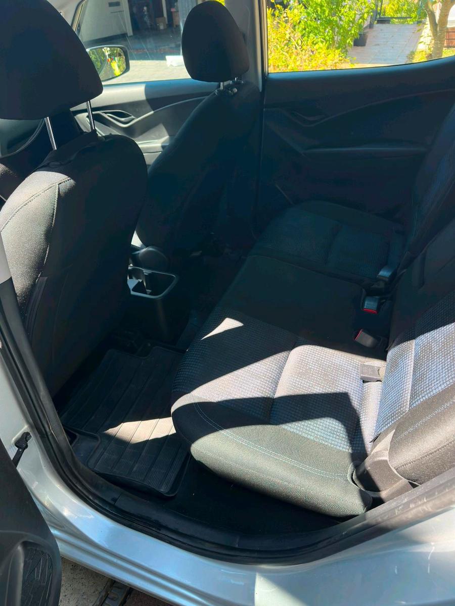 Hyundai ix20 2013 — photo 5