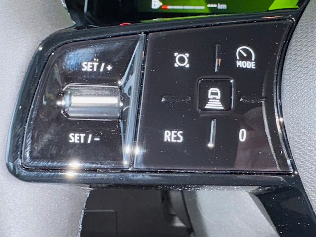 Fahrzeugabbildung Renault CLIO Evolution Full Hybrid E-Tech 160