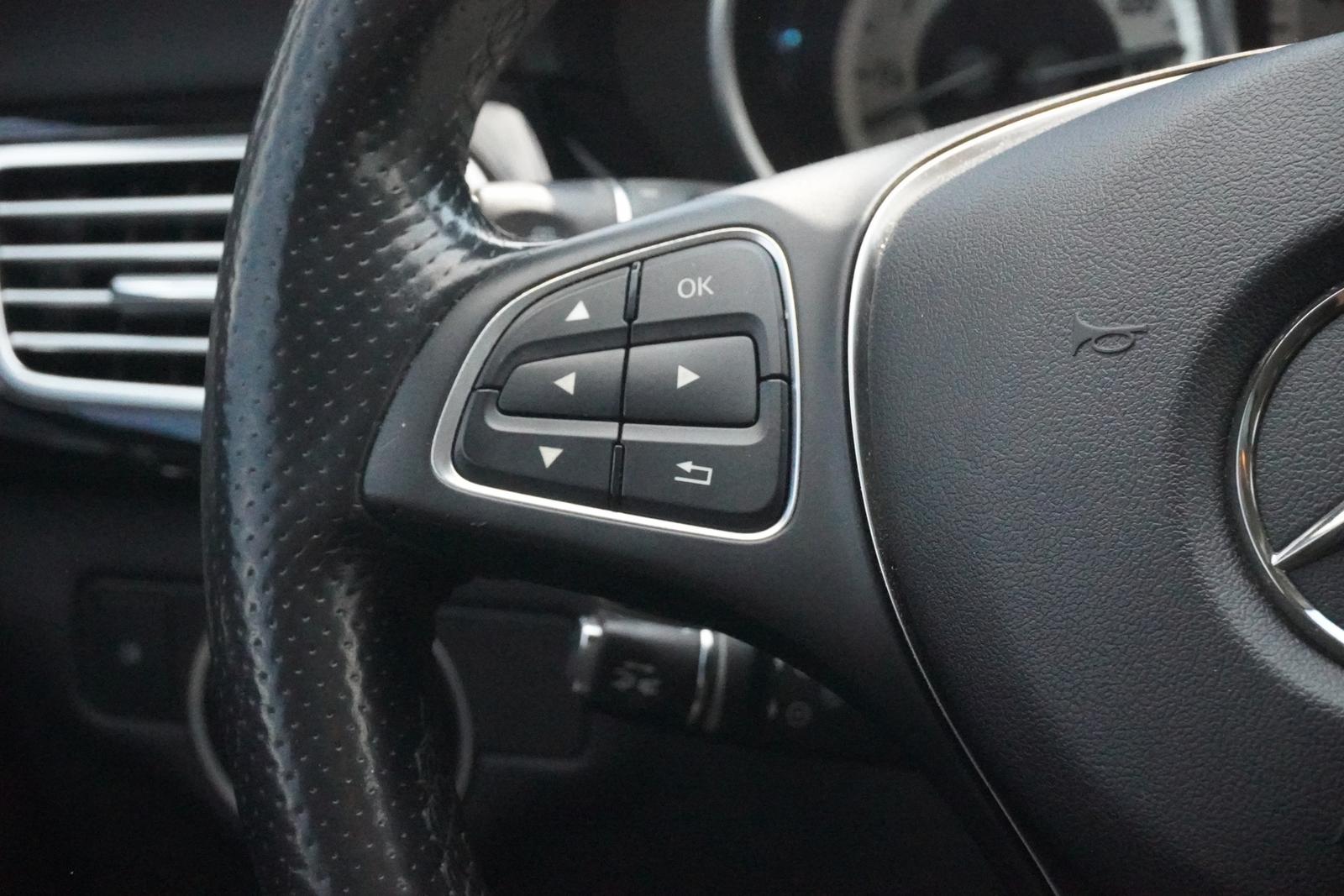Mercedes-Benz CLS 400 Multibeam 360° Totwinkel Schiebedach