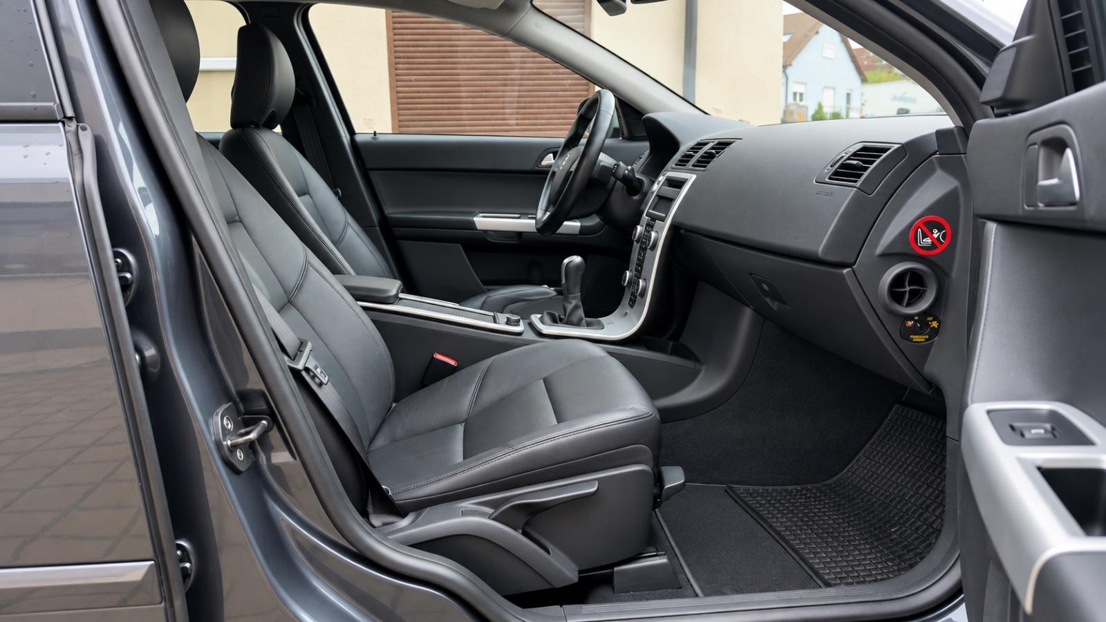 VOLVO V50 - D2 - BUSINESS EDITION - 114 CV - BVM