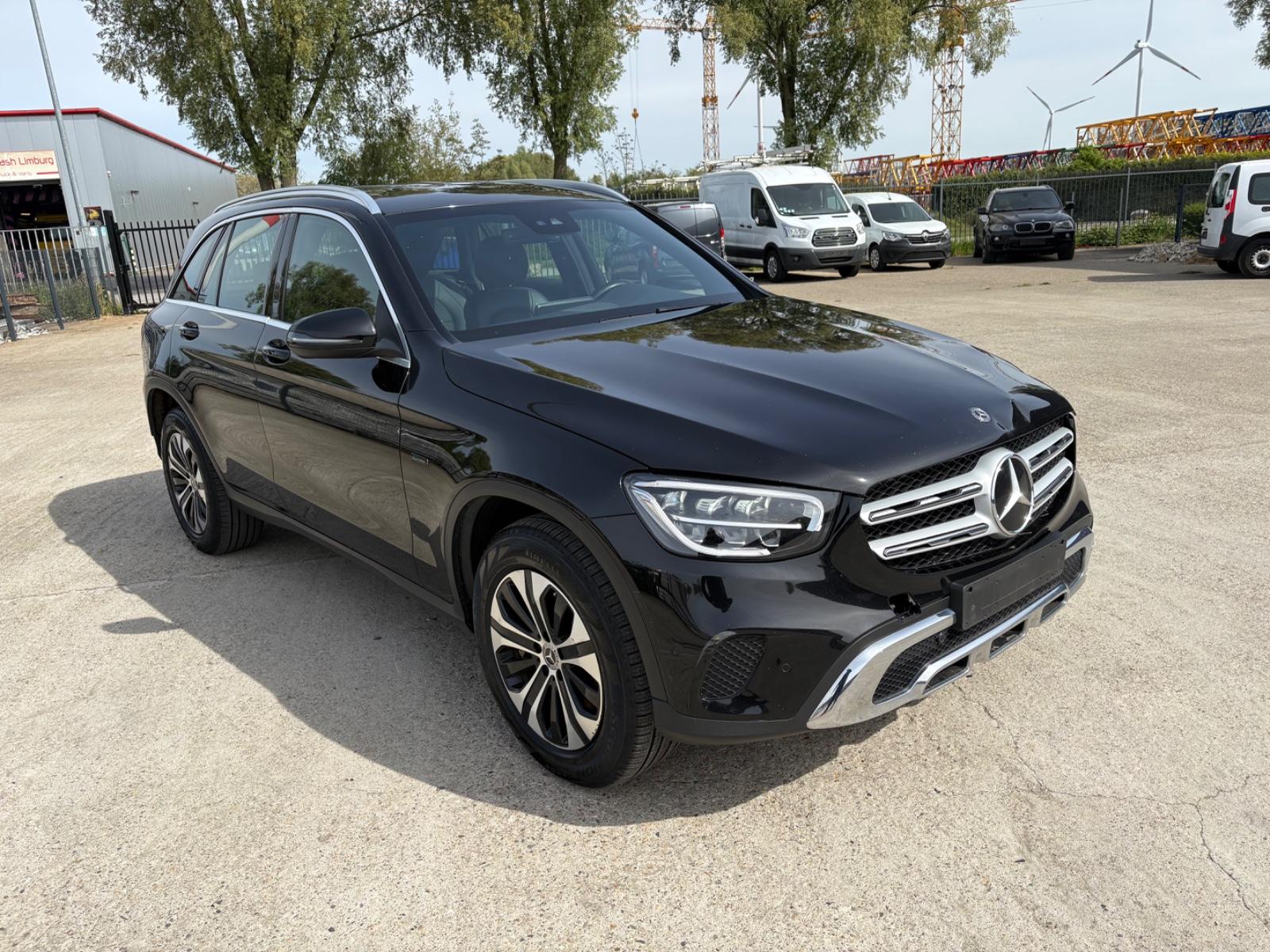 Mercedes-Benz GLC 300DE 4 MATIC  FACELIFT /. PLUG-IN-HYBRID