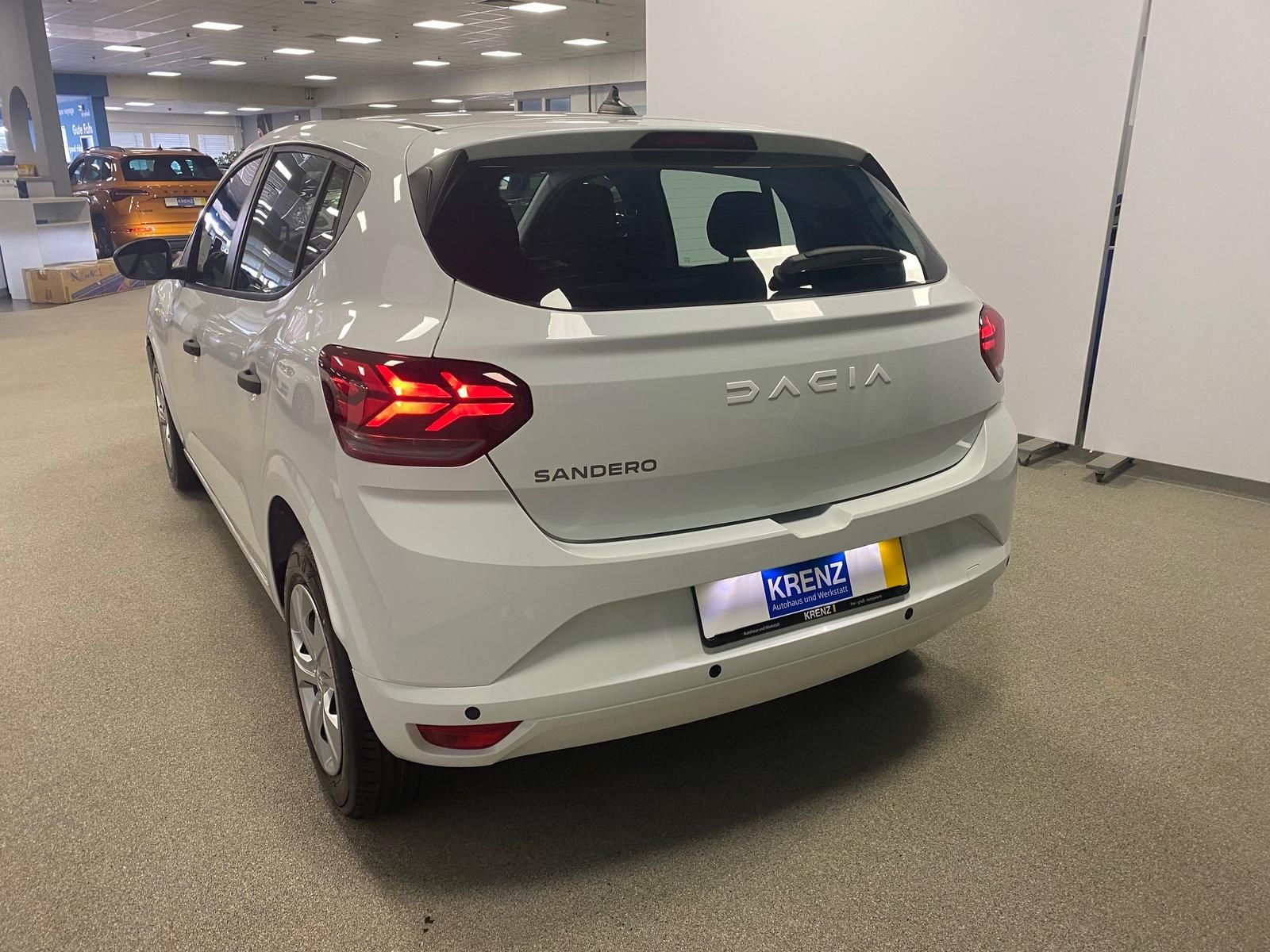 Fahrzeugabbildung Dacia Sandero 1.0 SCe KAT Essential KLIMA+PDC+LED