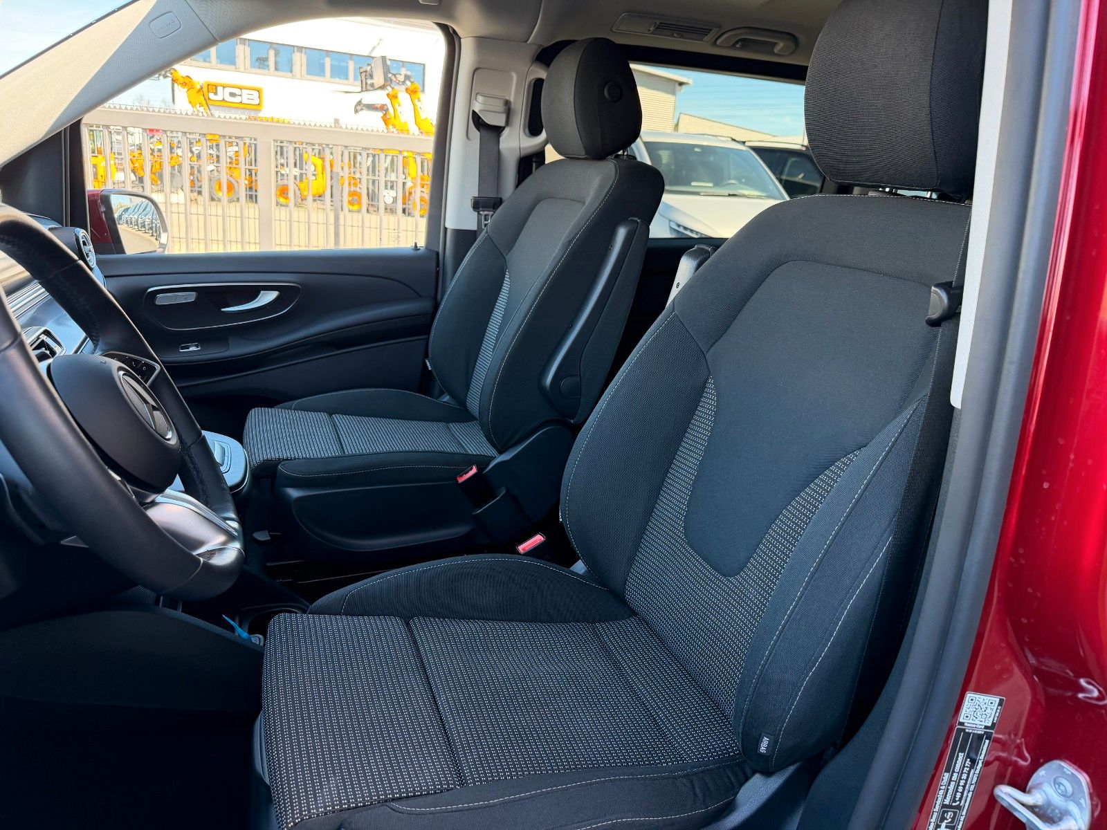 Fahrzeugabbildung Mercedes-Benz V 220 d STYLE DISTRONIC AHK2,5to 360Kamera