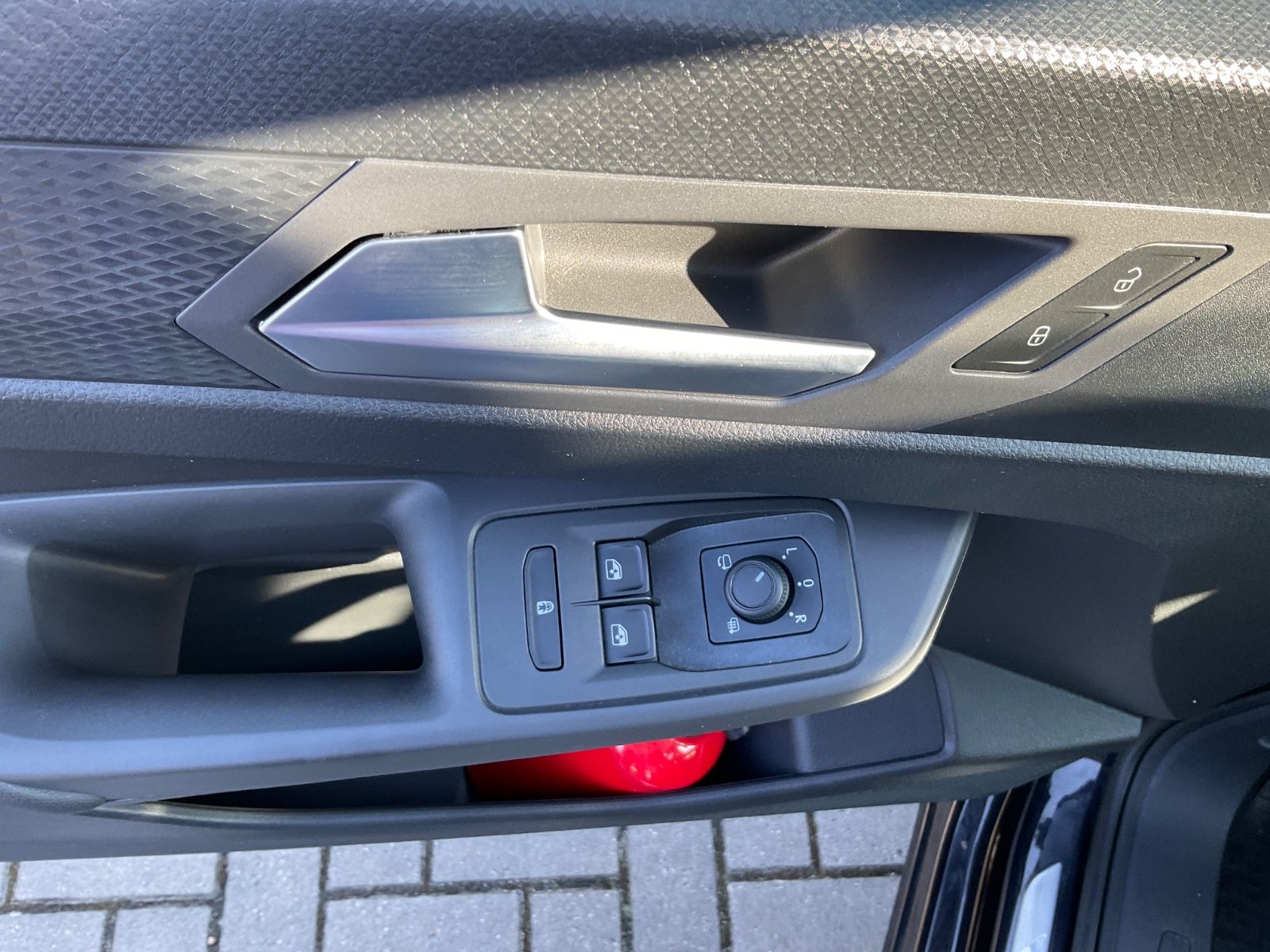 Fahrzeugabbildung Volkswagen Caddy 2,0TDI DSG Style,7Sitze,LED,Panorama,ACC