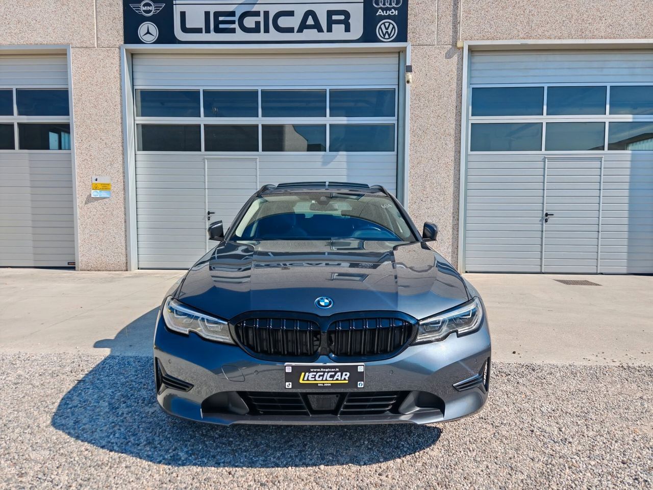 BMW 320E BENZINA ELETTRICA TETTO LASER UNIPROPRI imagem 2
