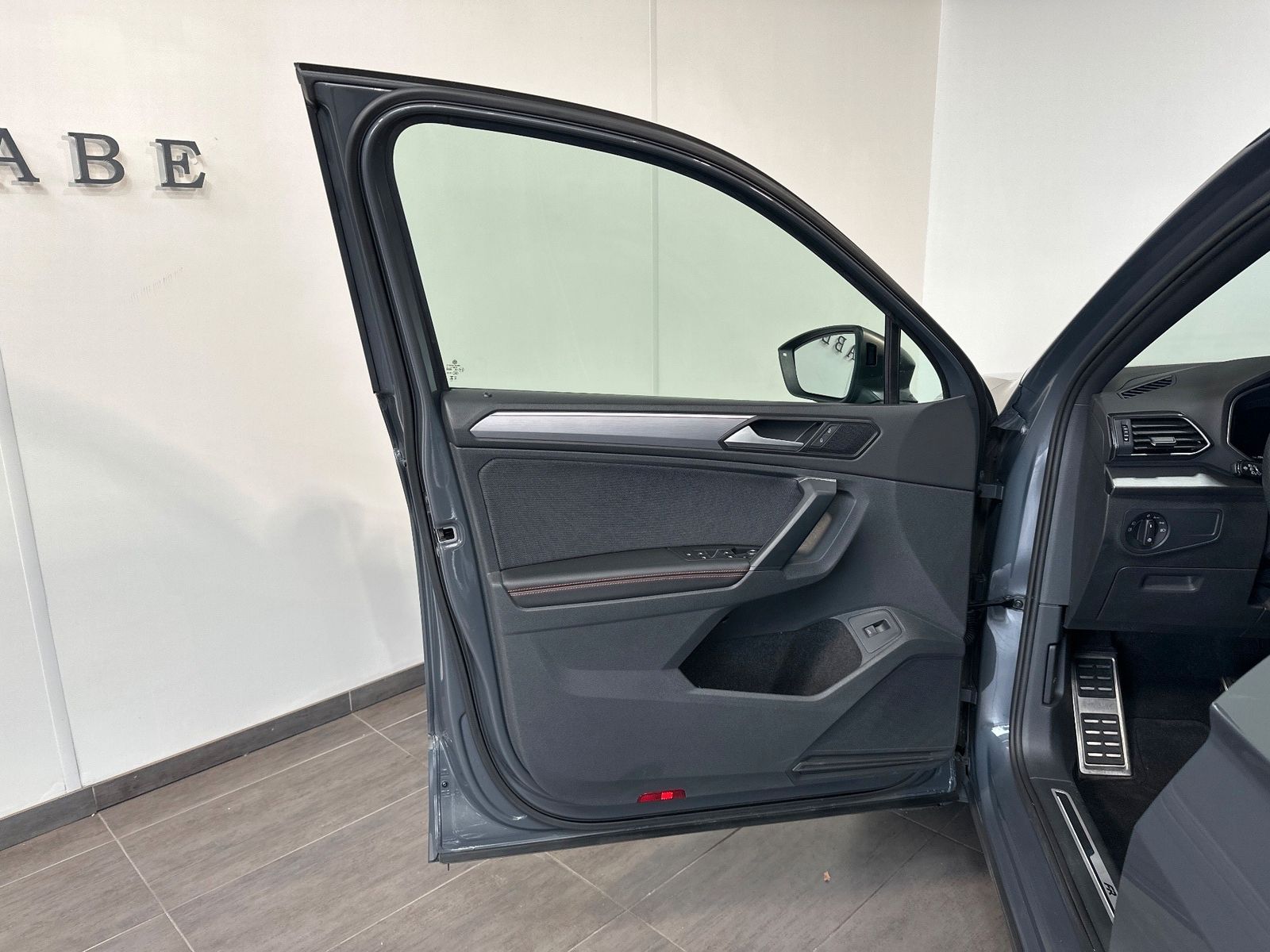 Fahrzeugabbildung SEAT Tarraco 2.0 TDI DSG FR NAV+LED+AHK+ACC+KAM+19ZO