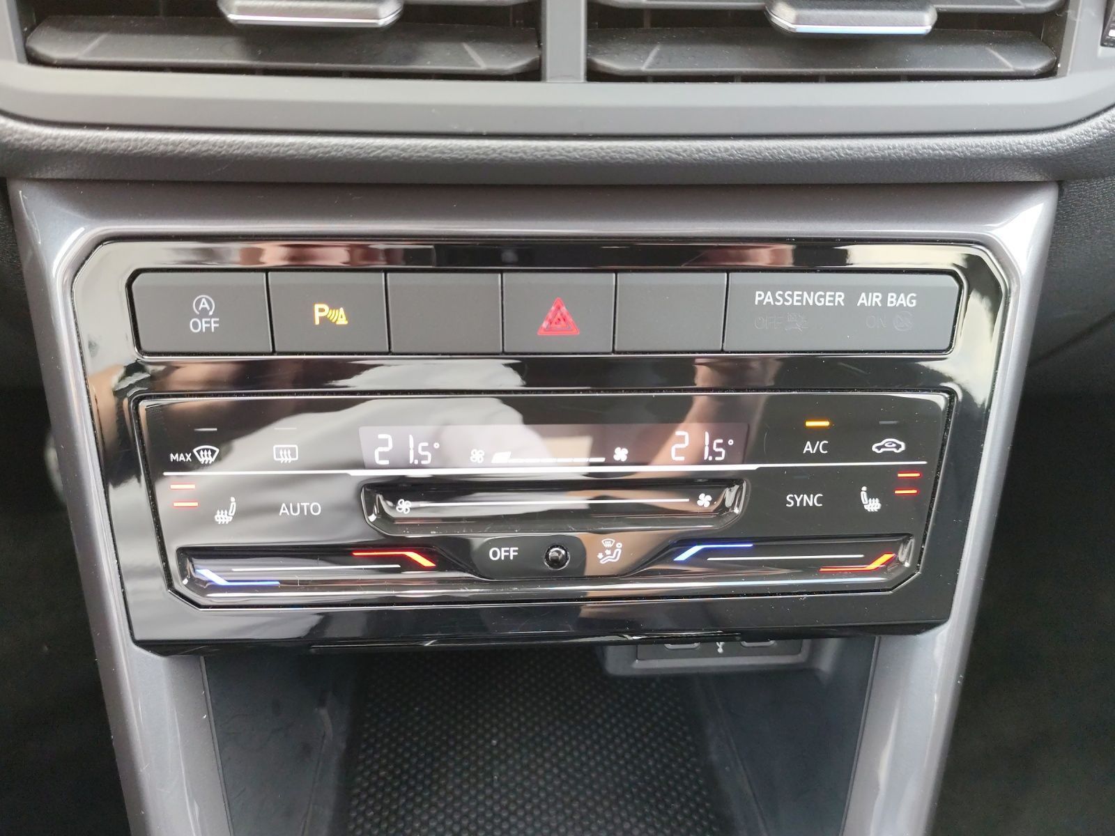 Volkswagen T-Cross - Bild 24
