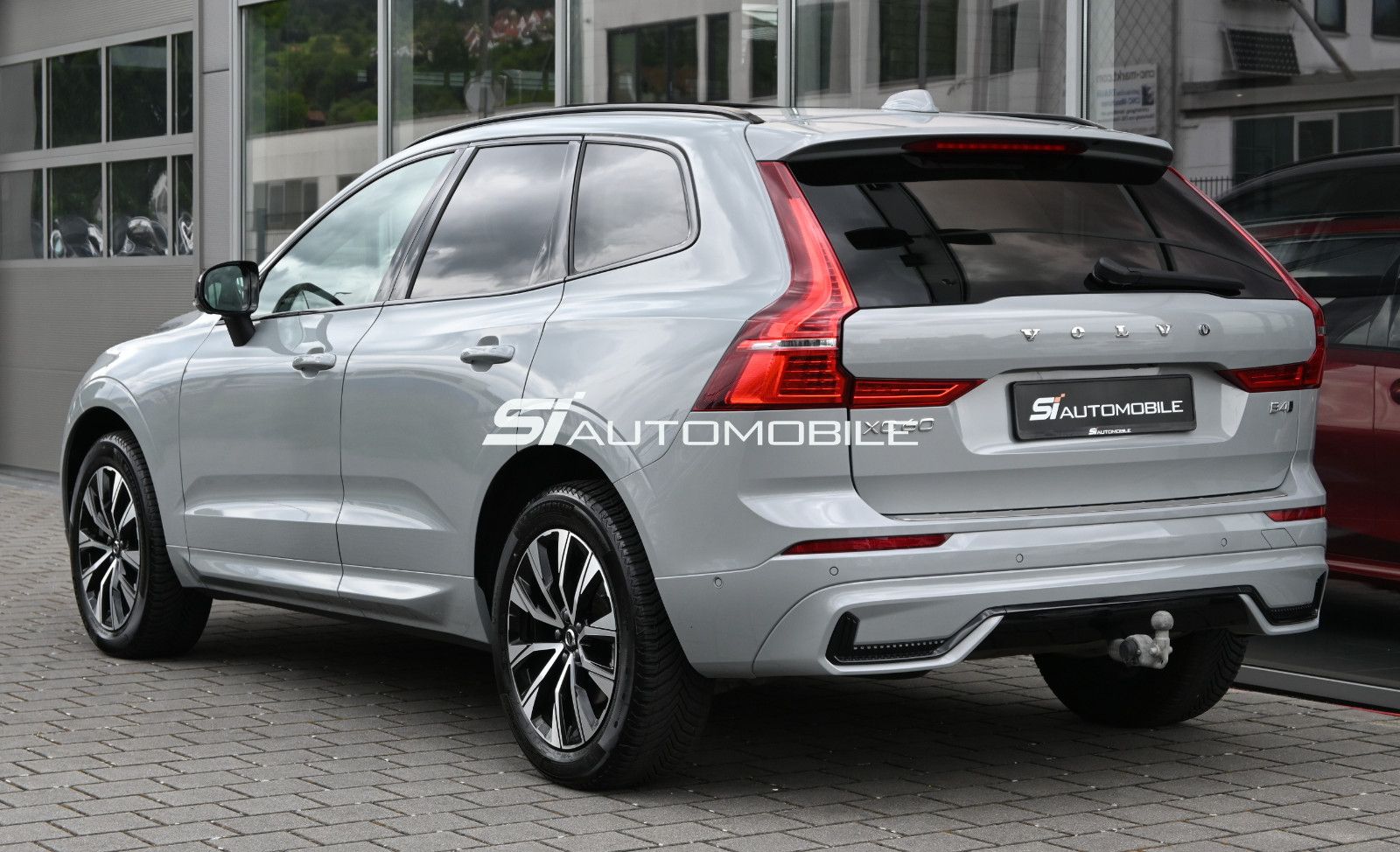Fahrzeugabbildung Volvo XC60 B4 D AWD Plus Dark °ACC°AHK°PANO°STANDHEIZ°