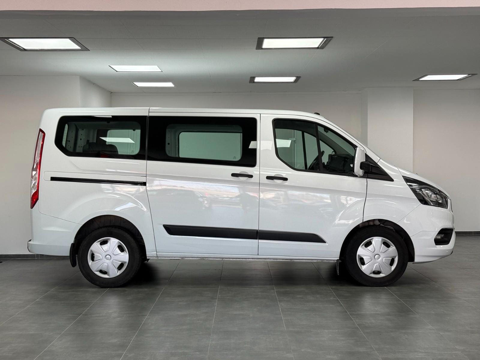 Ford Kombi 320/PDC/BAA/BC/SHZ/STHZ/TEMP/6SITZ/TISCH