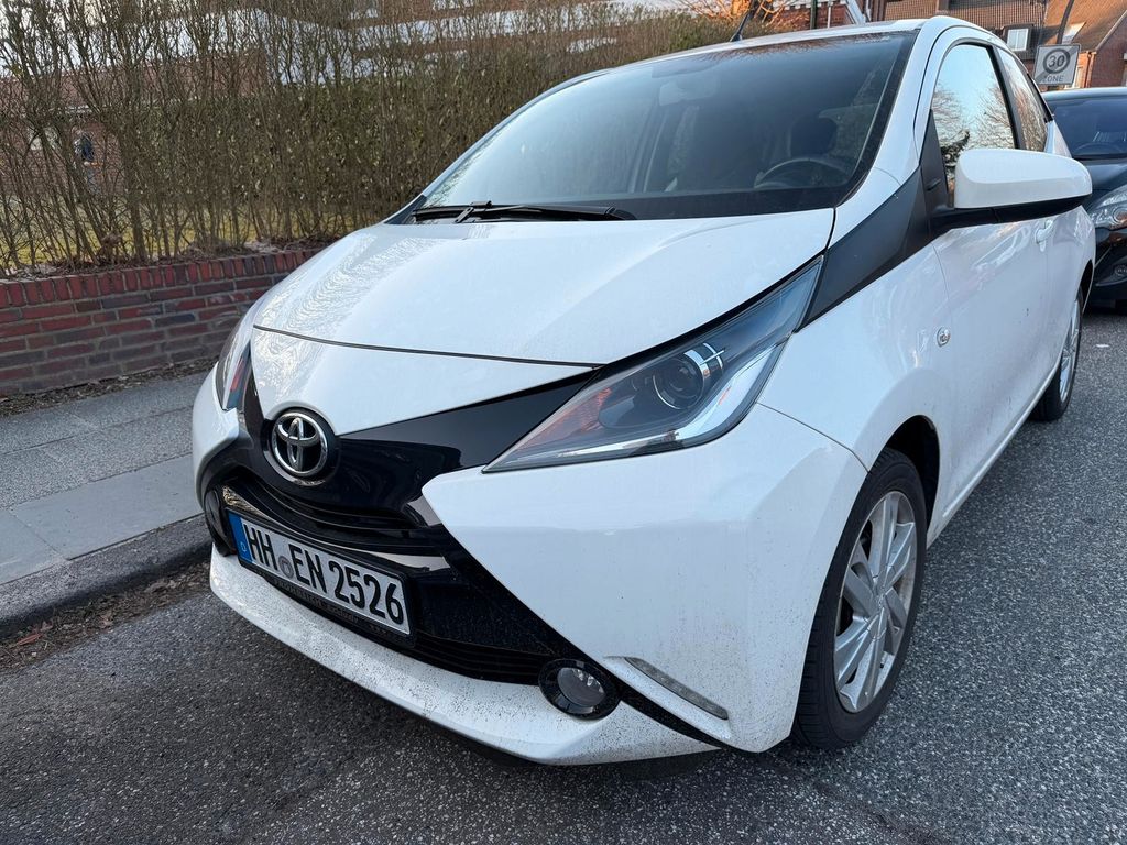 Image of Toyota Aygo (X)