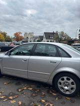 Audi A4 Lim 2.0 *Automatik* *3. Hand* *Klimaaut* - Audi A4 aus 2005: 3.2