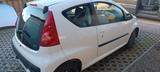 Peugeot 107   TÜV neu  - Peugeot 107: Kleinwagen