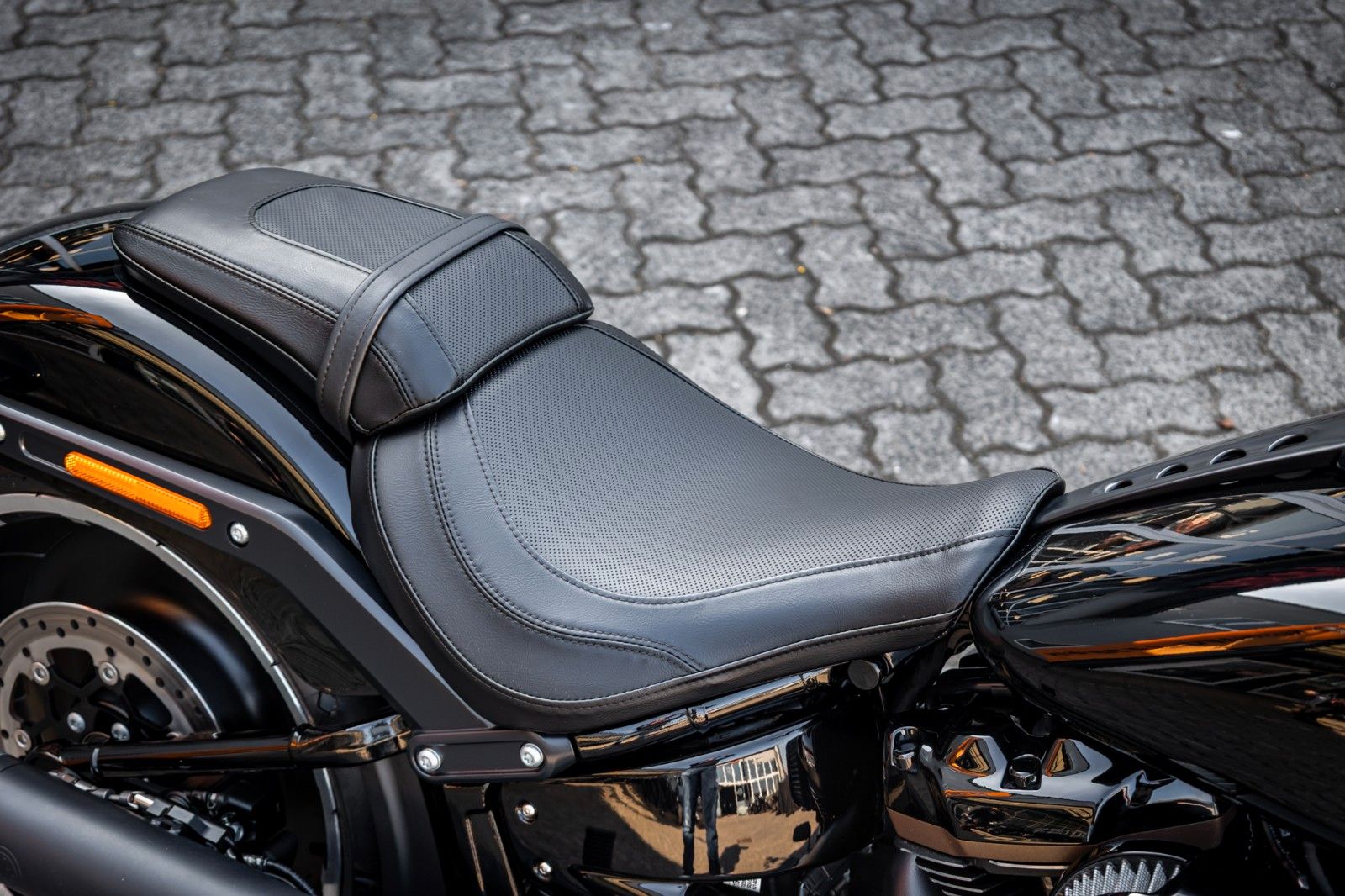Fahrzeugabbildung Harley-Davidson Softail Fat Boy 30th Anniversary -Kesstech--