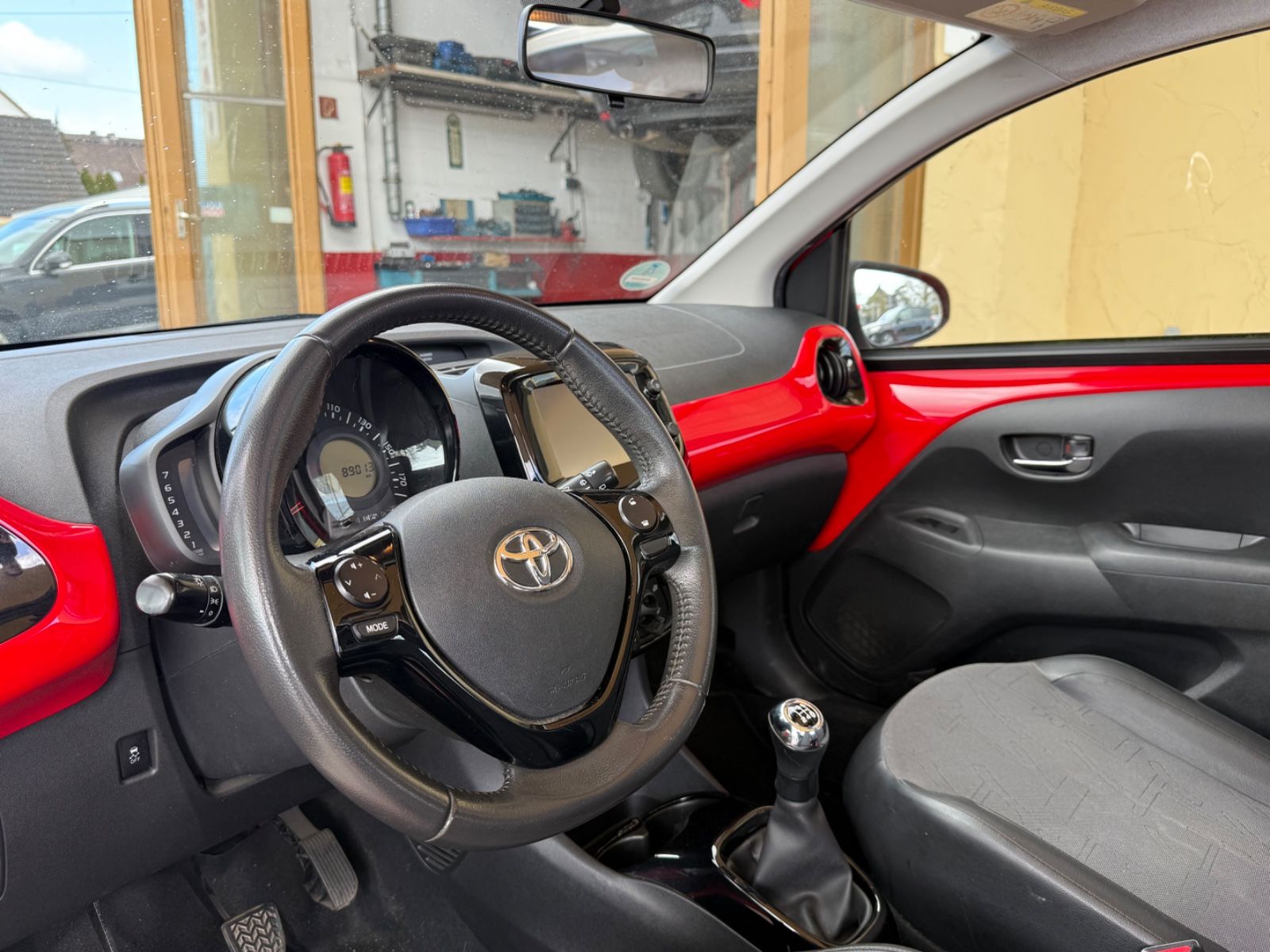 AYGO x-wave Faltdach|Kamera|Tempomat|85.000km|