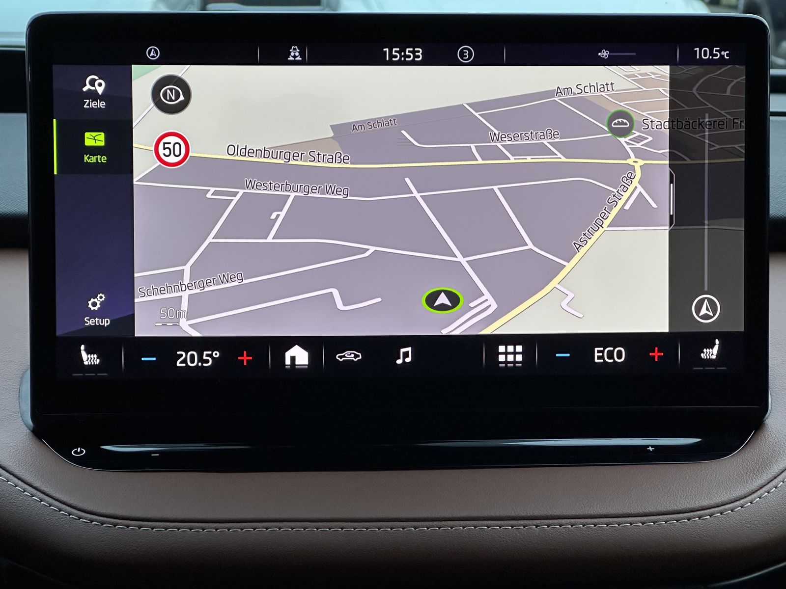 Fahrzeugabbildung SKODA Enyaq  iV 80 Sport Plus NAV+LED+KAM+VC+20ZO+1HD