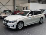 BMW 318i Touring Aut. Sport Line - BMW 318: Weiß