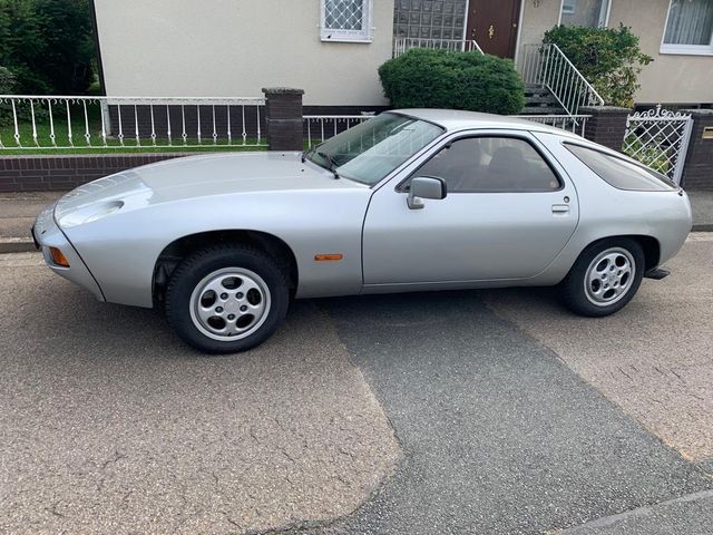 Porsche 928 Oldtimer Bj 1979 Scheckheftgepflegt silver 