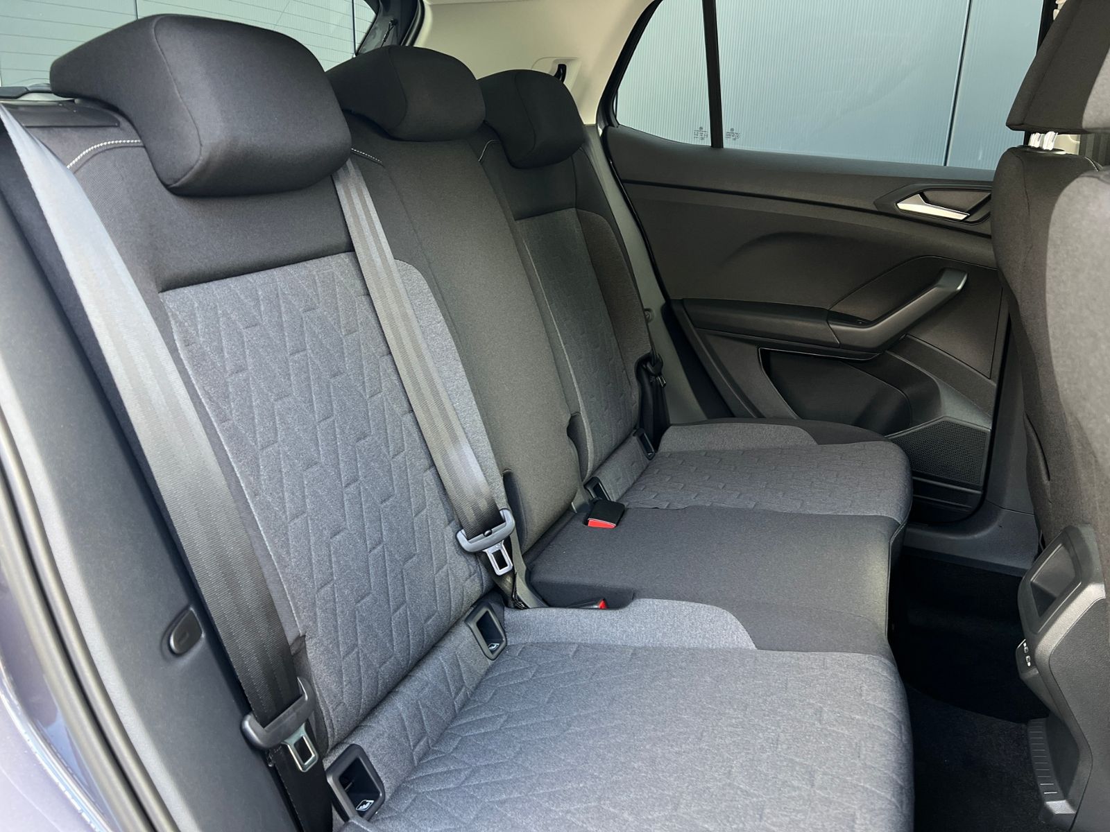 Fahrzeugabbildung Volkswagen T-Cross Life 1.0 TSI DSG *IQ.Light, Climatronic,