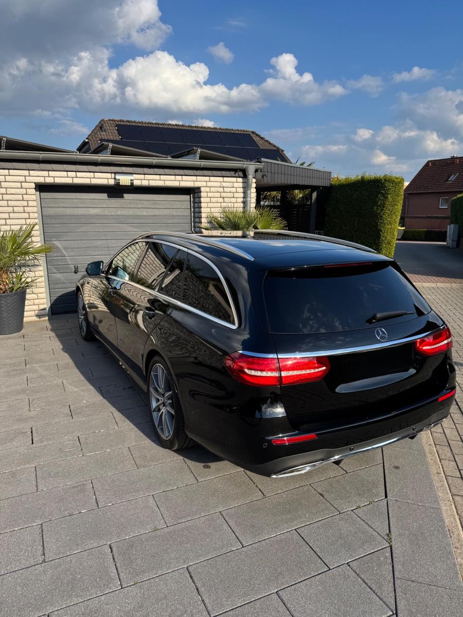 Mercedes-Benz E 200 T Autom. AMG Line Mild Hybrid 
