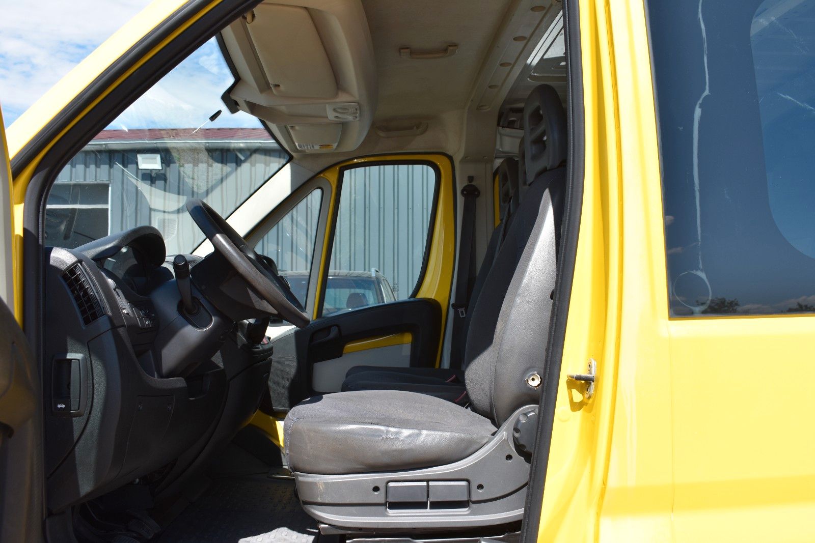Fahrzeugabbildung Citroën Jumper Cabine Approfondie 7Sitz/Schiebetür
