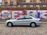 Mercedes-Benz E240 Elegance  Silber  gep... - gebrauchte Mercedes-Benz E 240 aus dem Jahr 2002