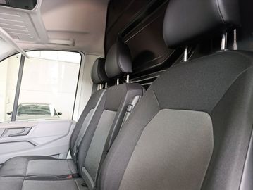 Volkswagen Crafter - 11