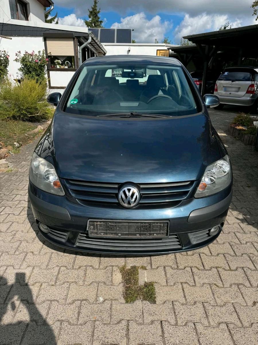 Volkswagen Golf Plus 2006 — салон