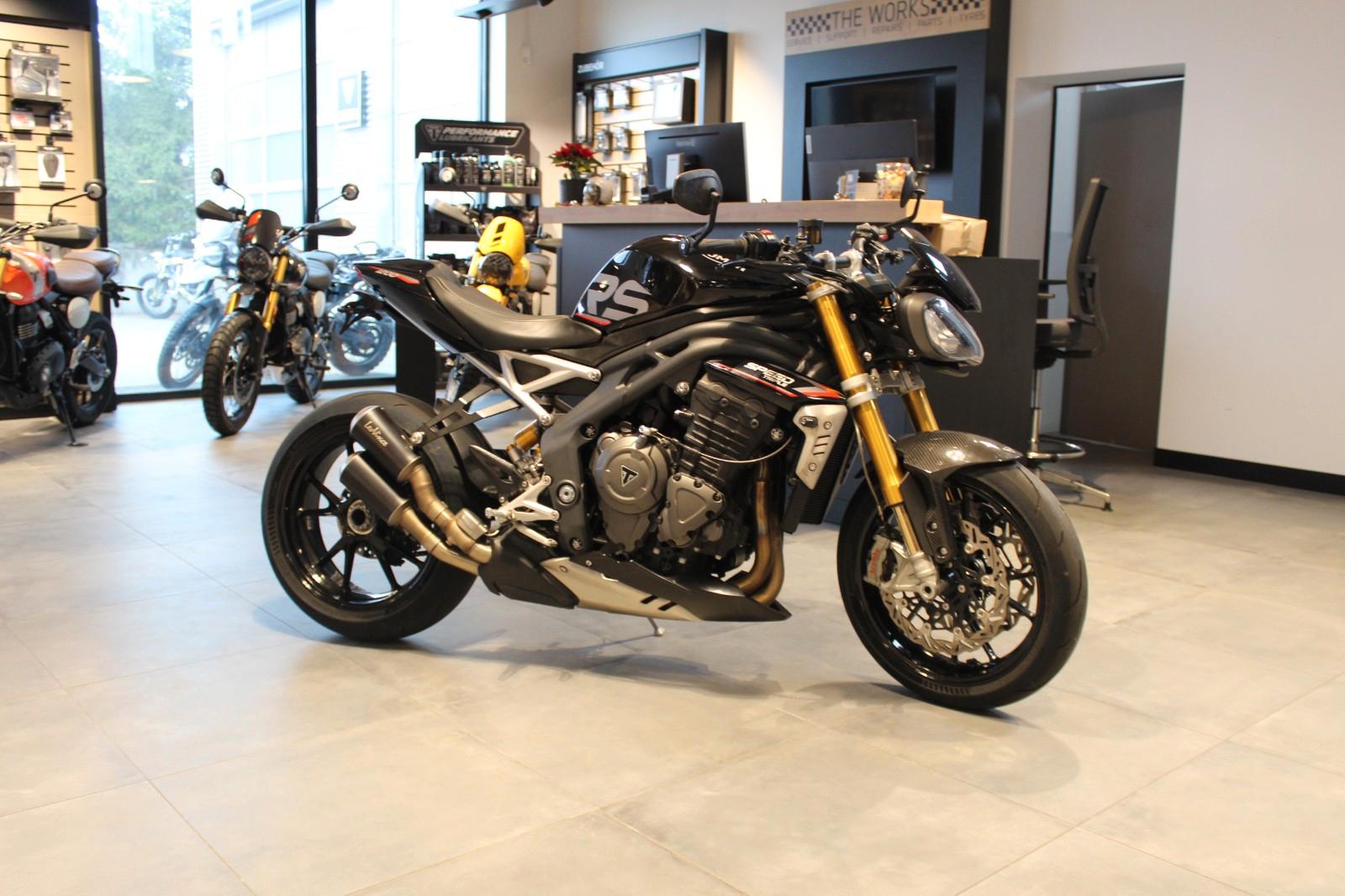 Triumph Speed Triple 1200 RS *Griffheizung+Flyscreen*