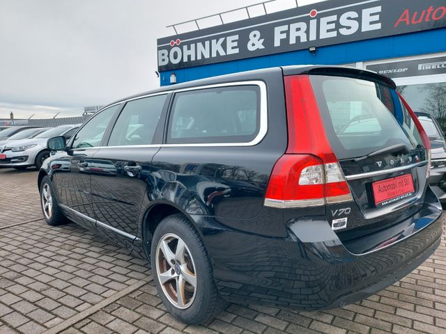 Volvo V70 Kombi Linje Leder Navi BT-Tel. M+S