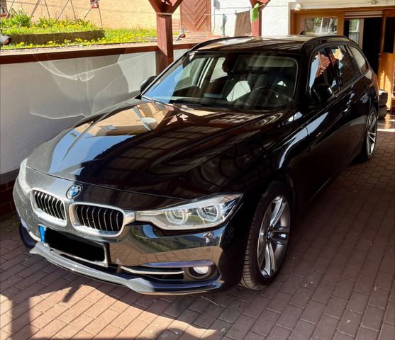 BMW 318i Touring Sport Line 