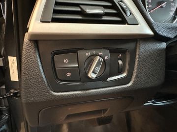 BMW 318 d Limousine *2. Hand*Bi-Xenon*Navi*Klima*SHZ