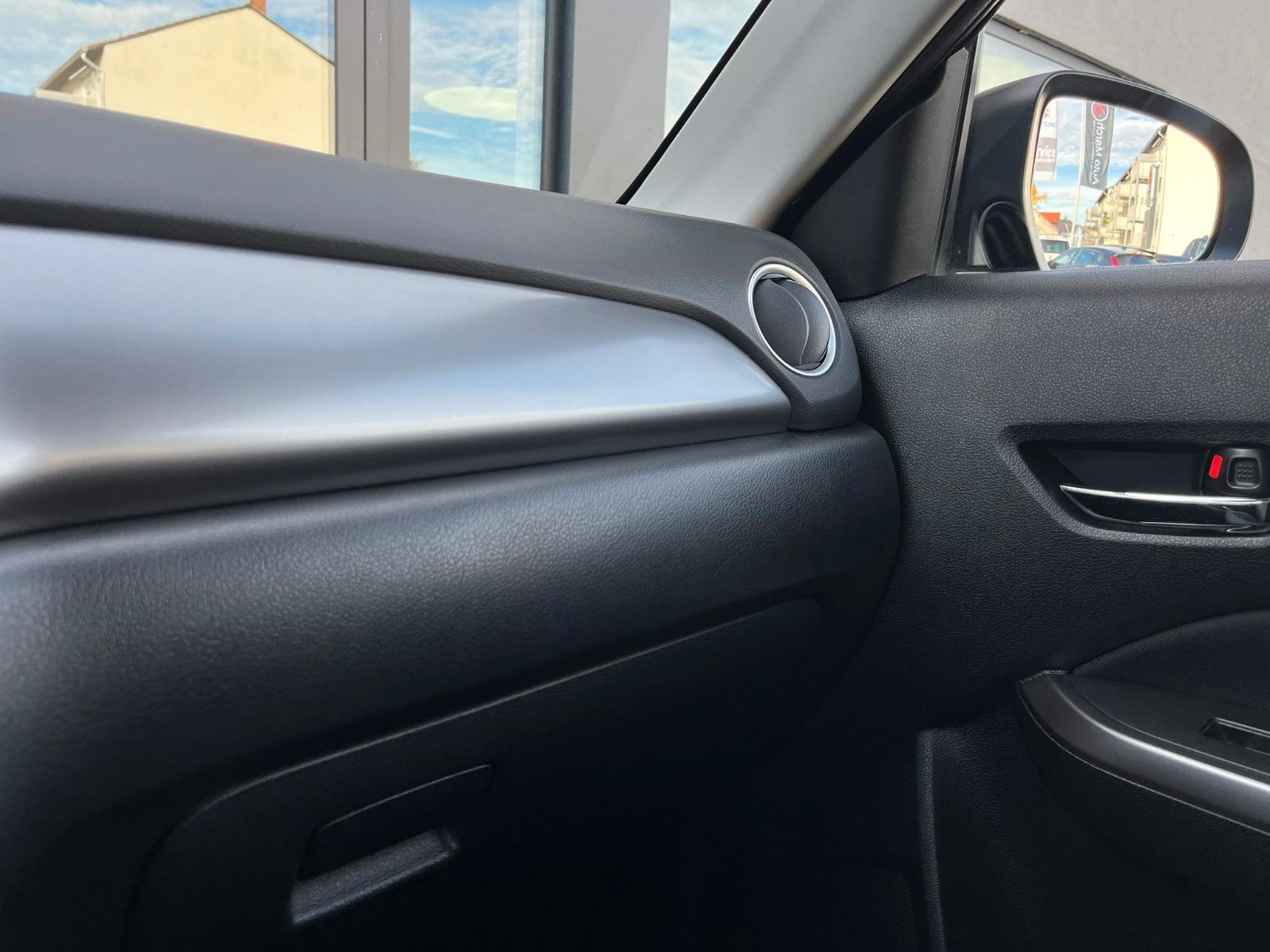 Fahrzeugabbildung Suzuki Vitara 1.4 Comfort*8xbereift*