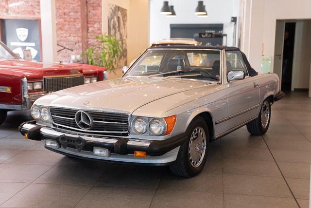 Fahrzeugabbildung Mercedes-Benz SL 560 W107 Cabrio, matching numbers