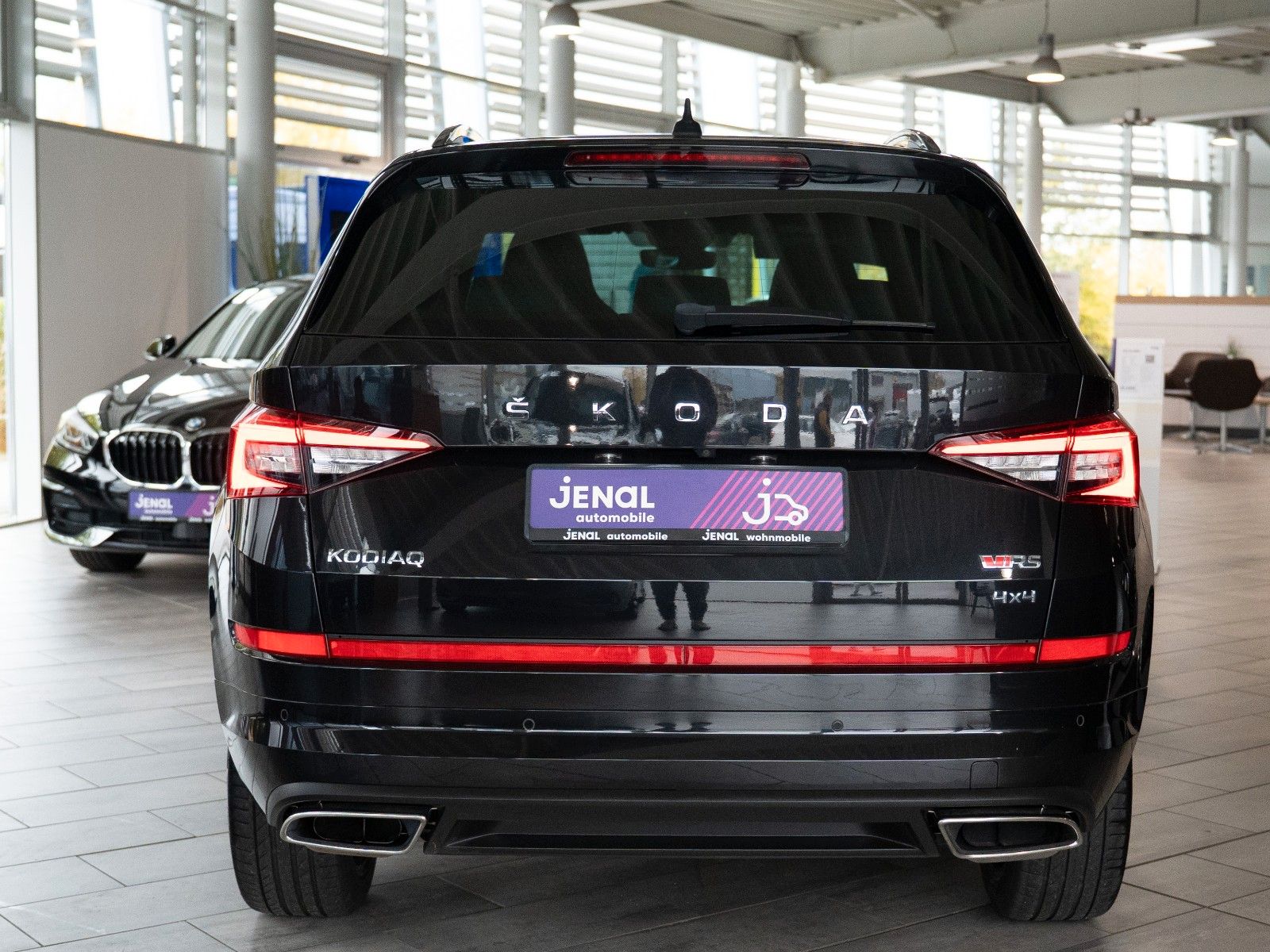 Fahrzeugabbildung SKODA Kodiaq RS 4x4 AUTOM./AHK/STANDHZG./SITZHZG./DAB