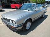BMW 320i Cabrio Fase 1 MATCHING NUMBERS-Fully restor - BMW 320 aus 1988 mit Benzin-Antrieb: Cabrio
