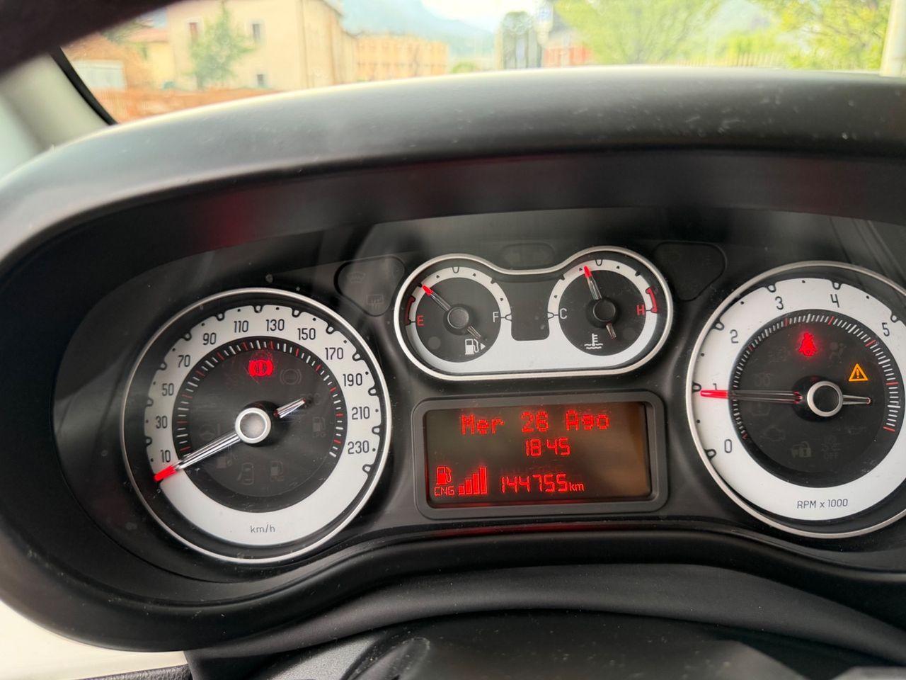 Fiat 500L 2015 — photo 7