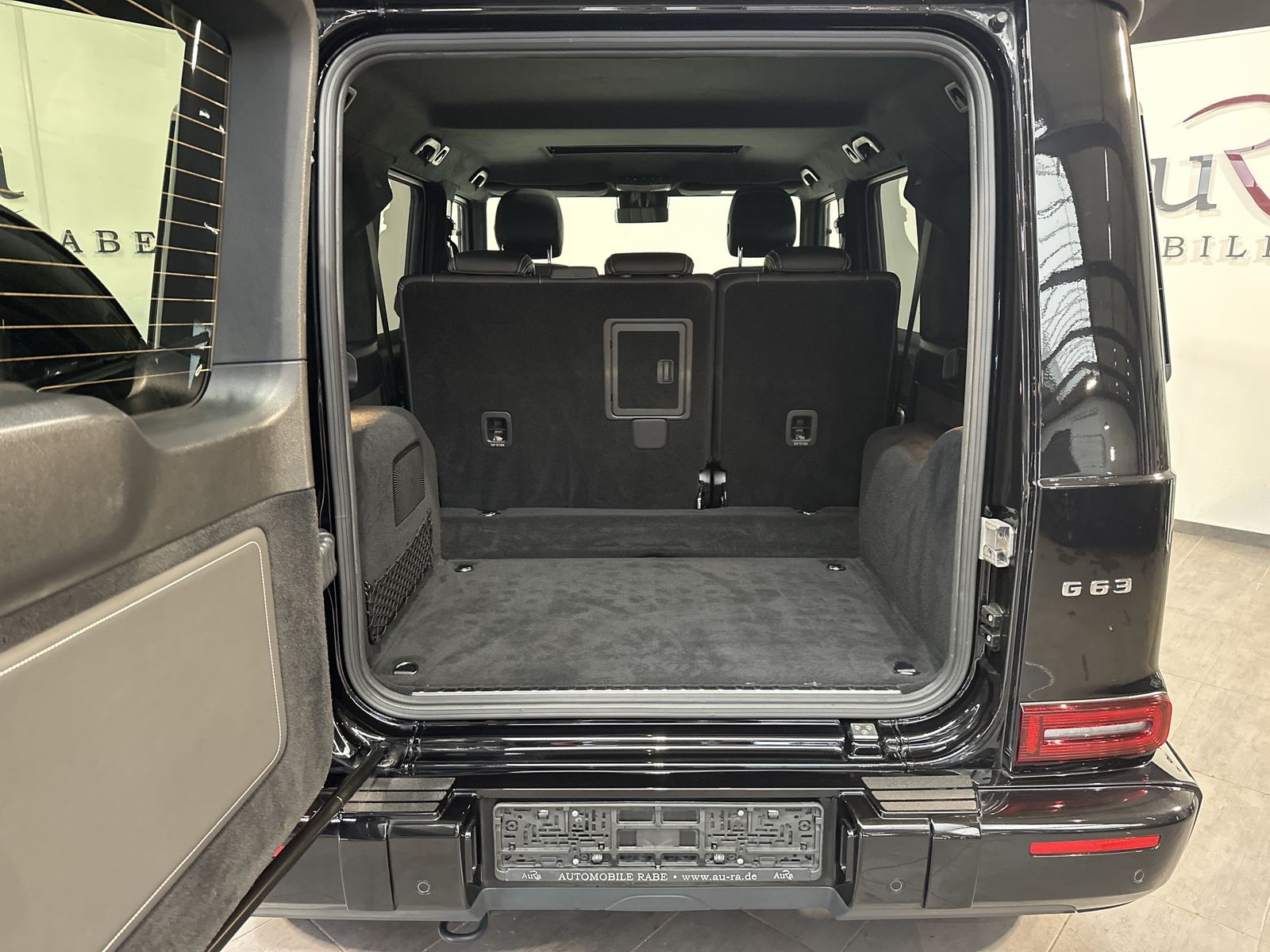Fahrzeugabbildung Mercedes-Benz G 63 AMG Driver's Package NAV+LED+GLASDACH+360°
