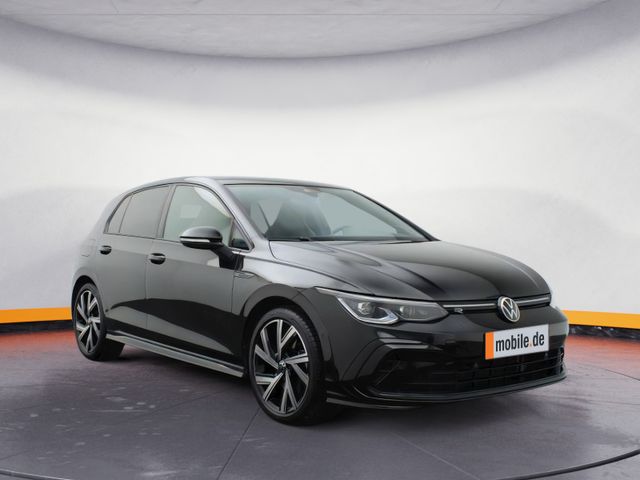 Volkswagen Golf 8 2.0 TSI DSG R-Line IQ.LIGHT NAVI PANORAMA