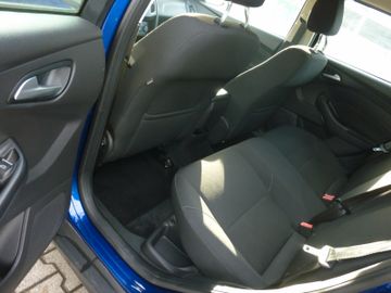 Ford Focus - 12