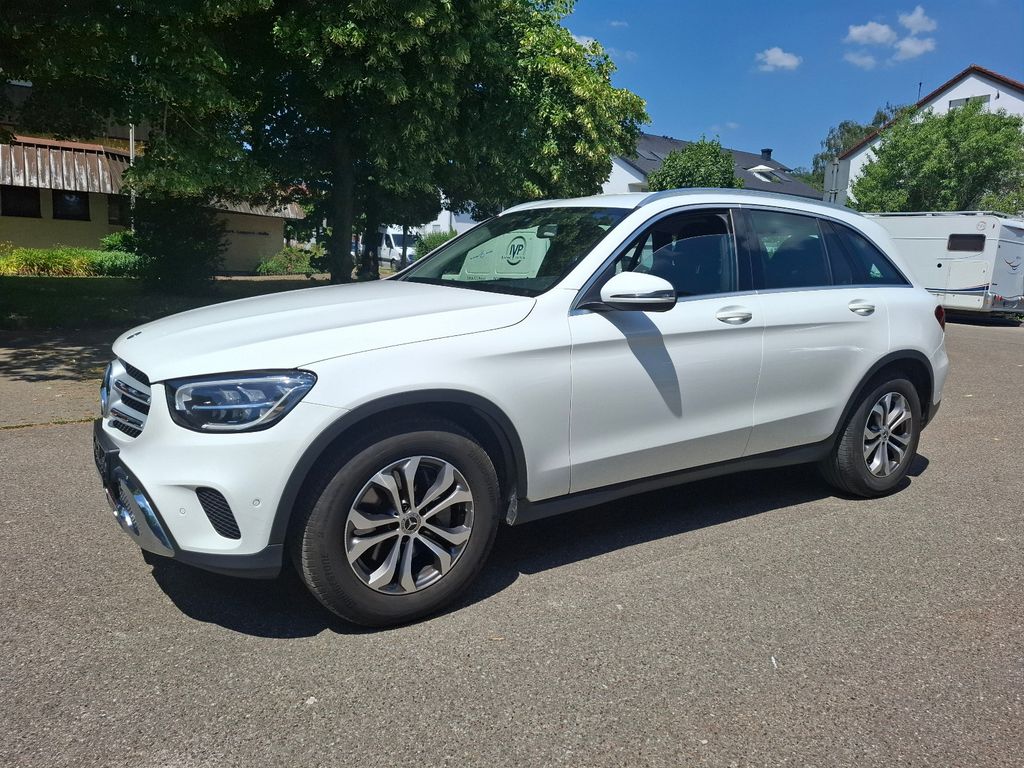 Image of Mercedes-Benz GLC 220