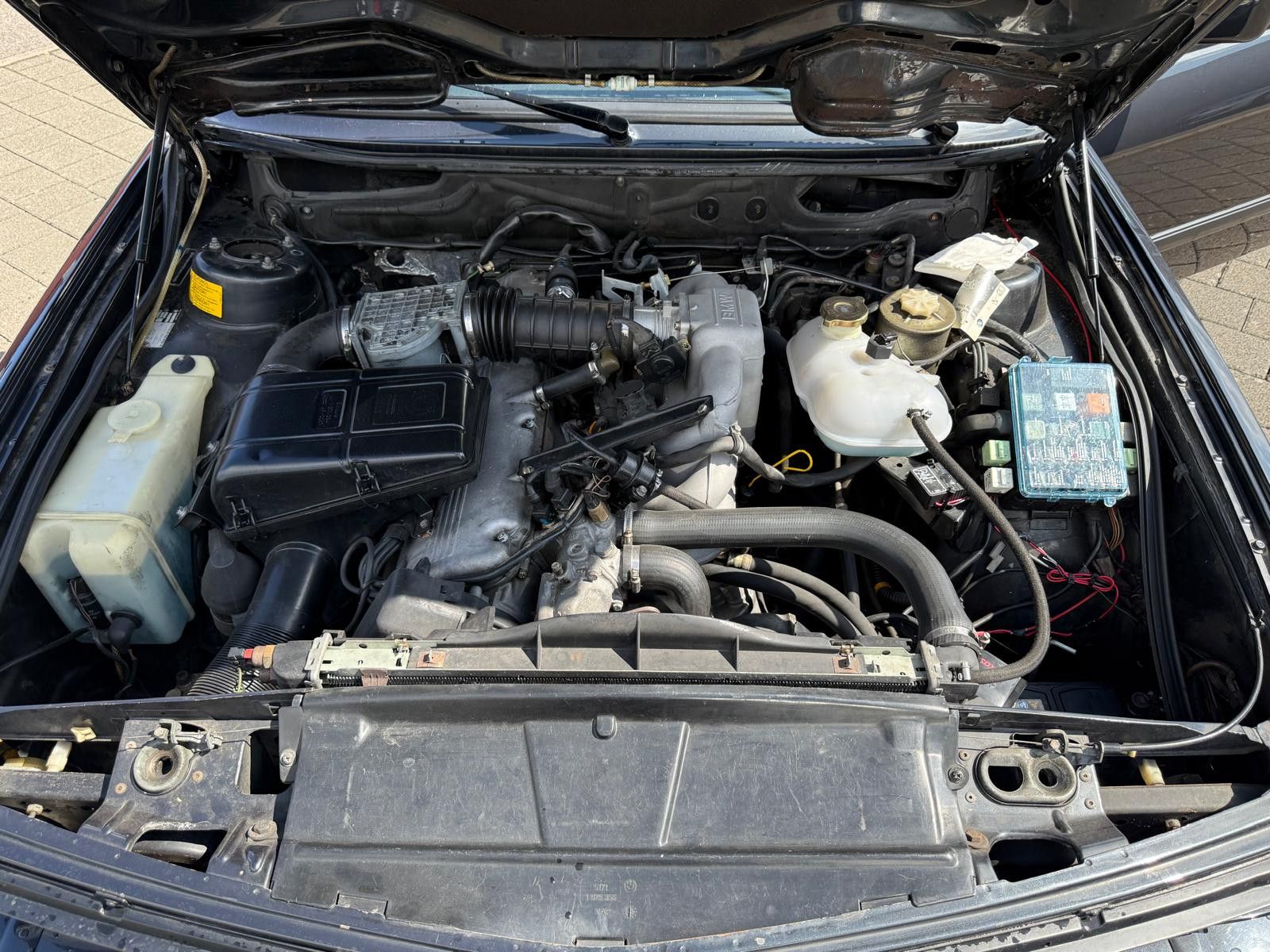 Fahrzeugabbildung BMW 535i