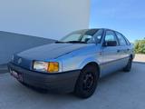 Volkswagen Passat** 98 Tkm - gebrauchte VW Passat aus dem Jahr 1993