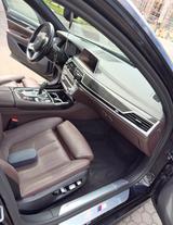 BMW 730d xDrive - - blaue BMW 7er Reihe
