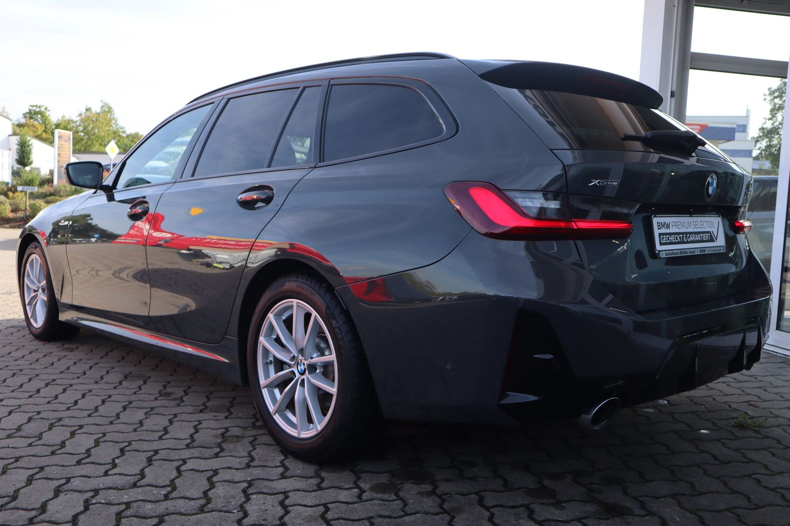 BMW 330d xDrive Touring M Sport HiFi DAB Shz Sportsi foto 3