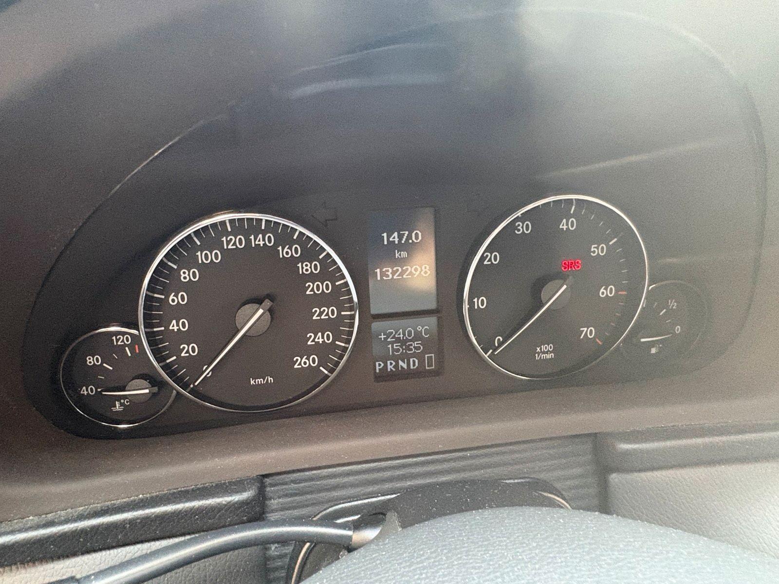 Mercedes-Benz C230 2004 — photo 13