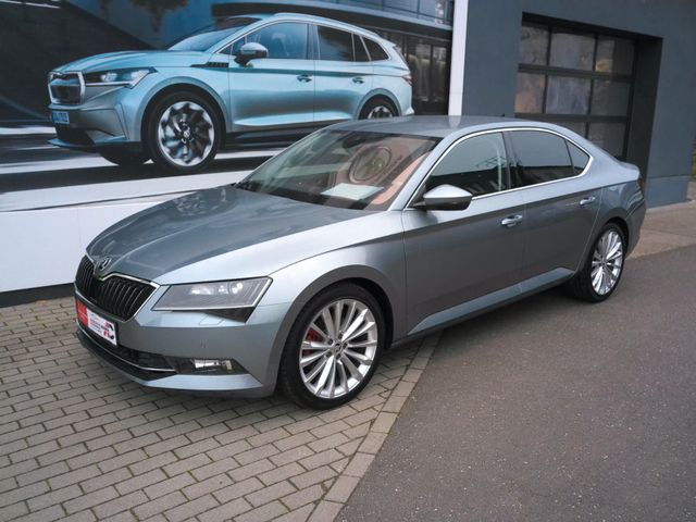 SKODA Superb Lim. Style 1.8 TSI Bi-Xenon Navi